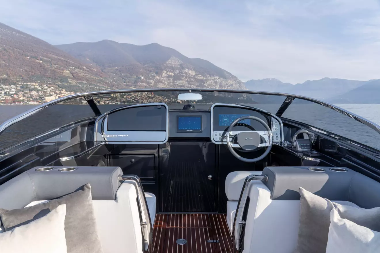 Riva Iseo Super interior