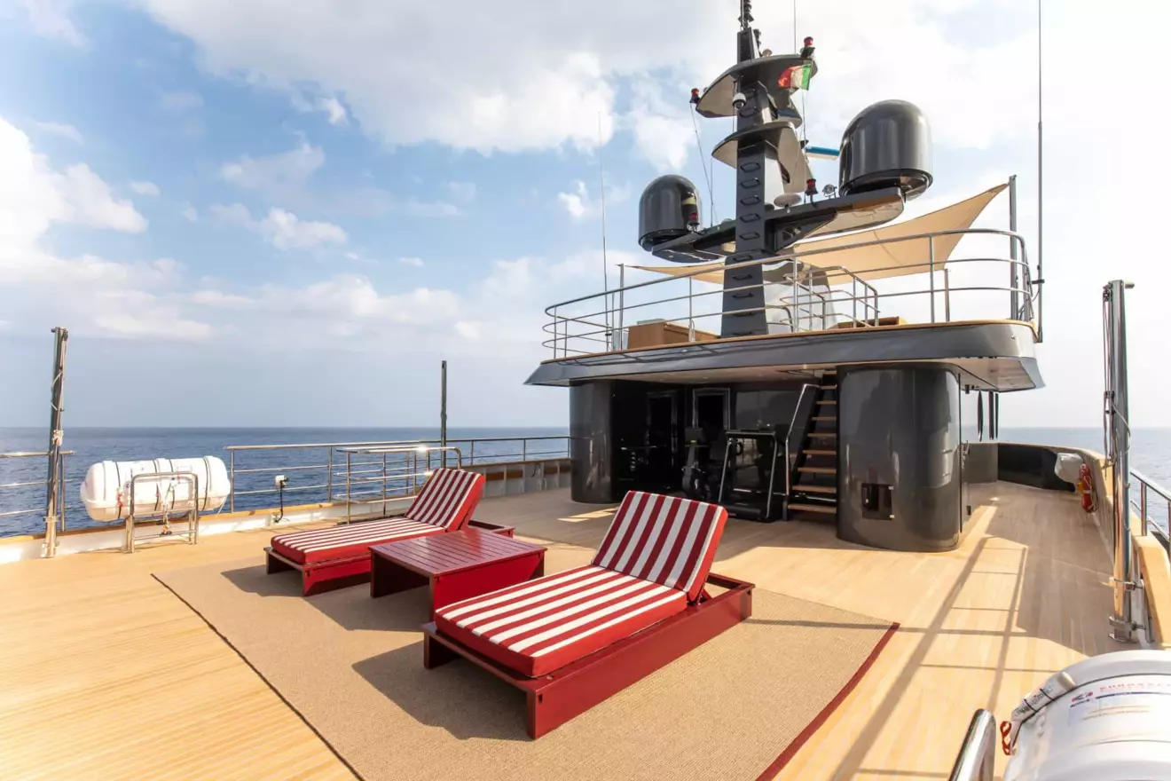 loro piana yacht terrace
