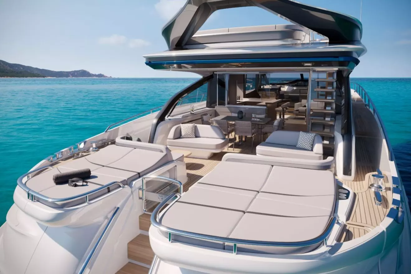 Princess S80 foredeck