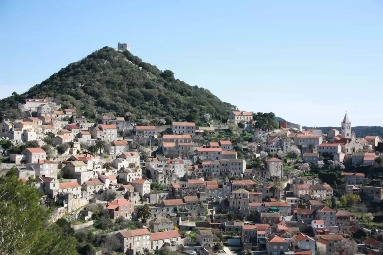 dubrovnik boat charter lastovo town croatia