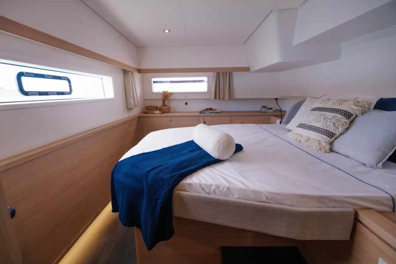 Fountaine Pajot FP48 - cabin.jpg