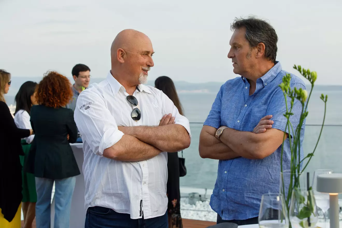 event-yachts-magazina-hotel-ambasador-11.jpg