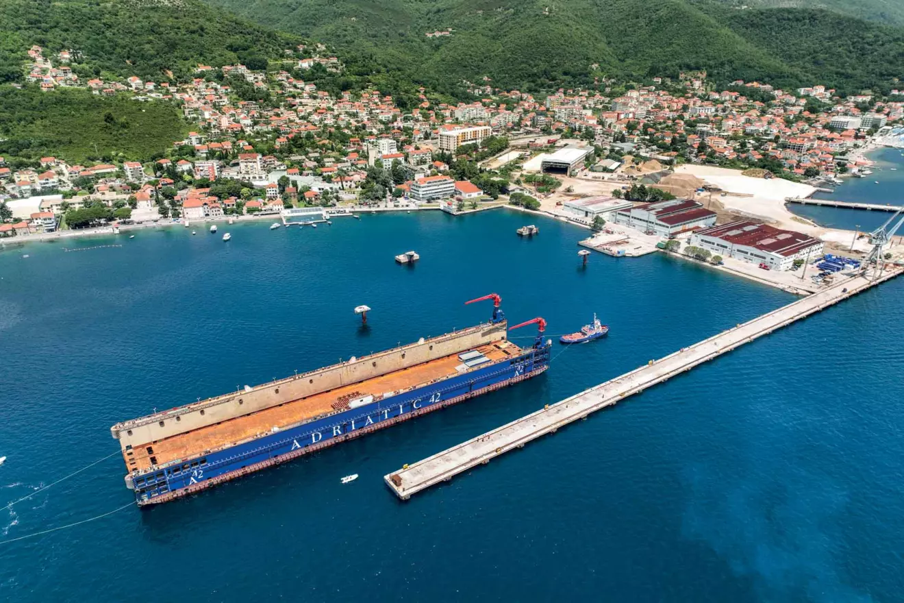 adriatic42 shipyard boka bay