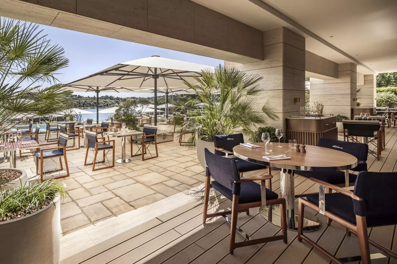 monte mulini riva lounge