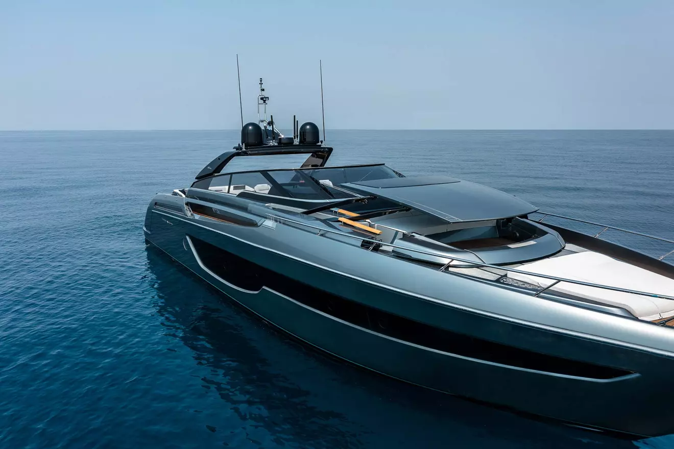 riva 76 bahamas super front view