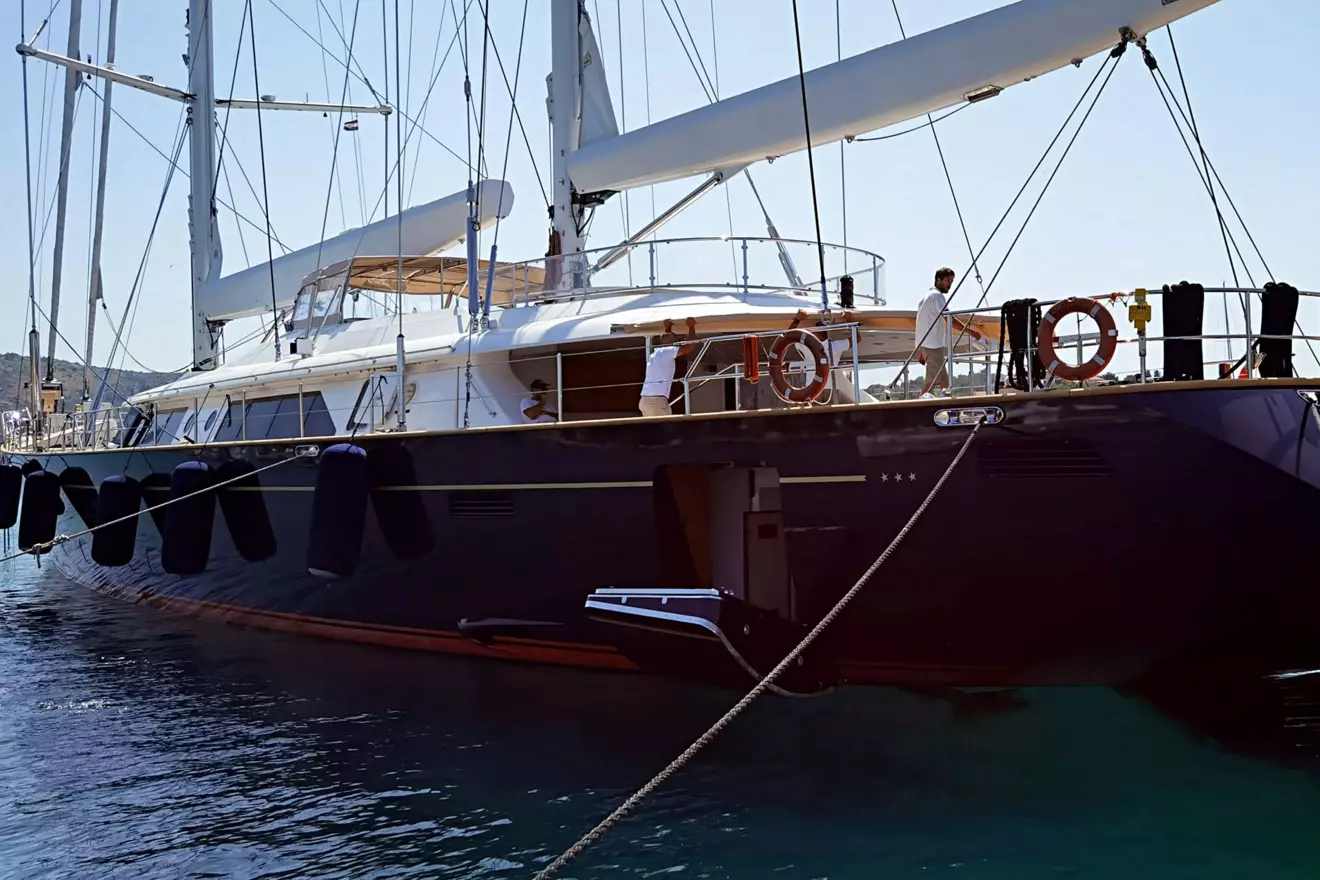 Frey on Perini Navi Burrasca