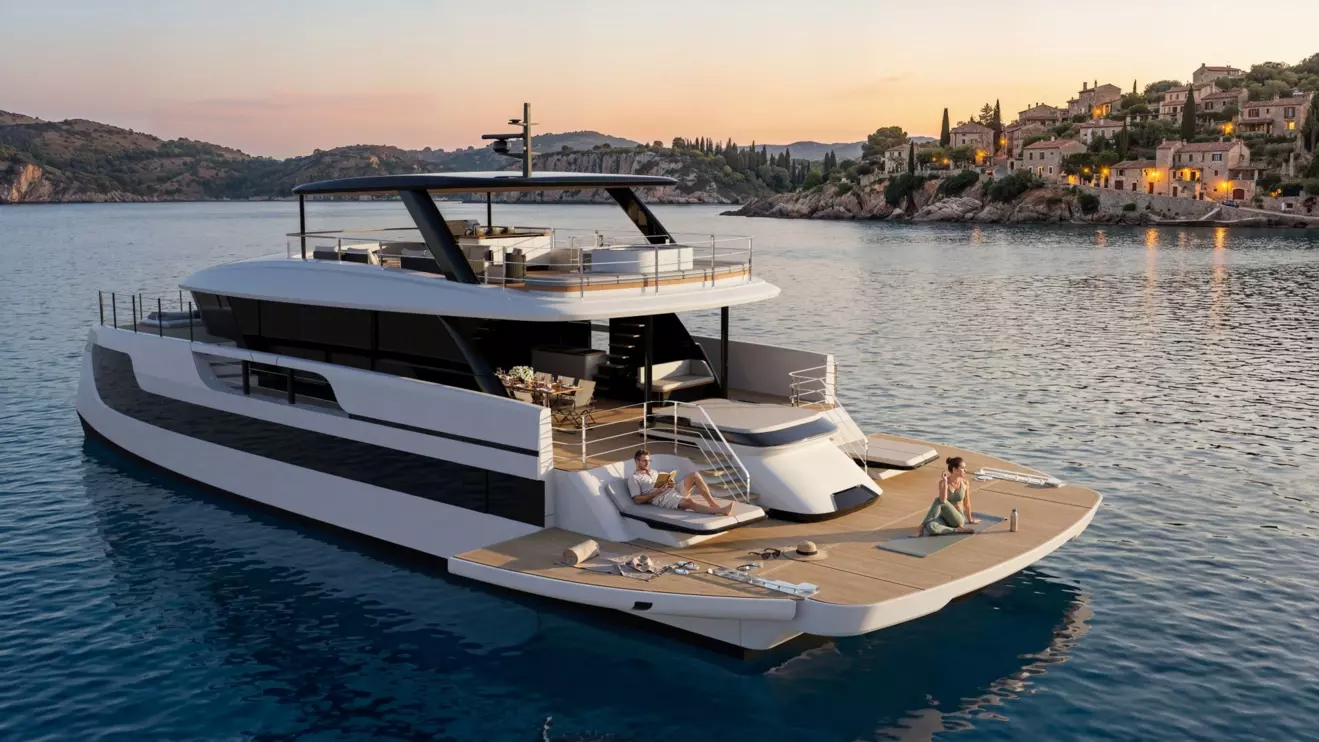 Sunreef Ultima 88 - aft deck.jpg