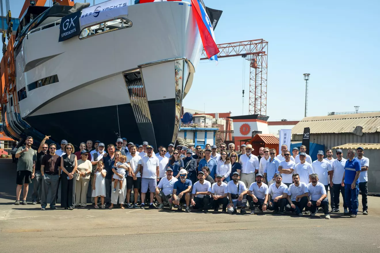 GX42_GX Superyachts - launch.jpg