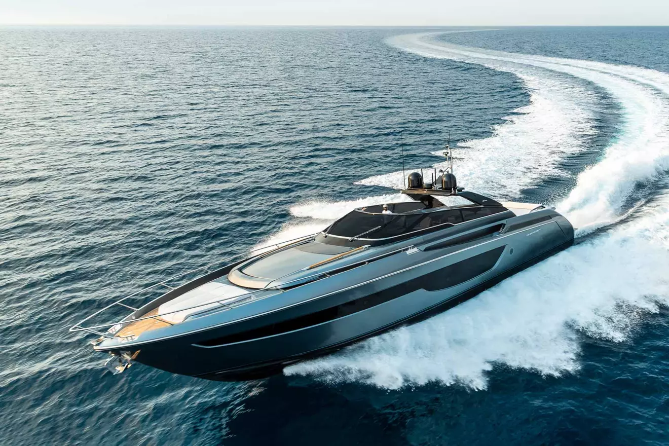 riva 76 bahamas super cruising