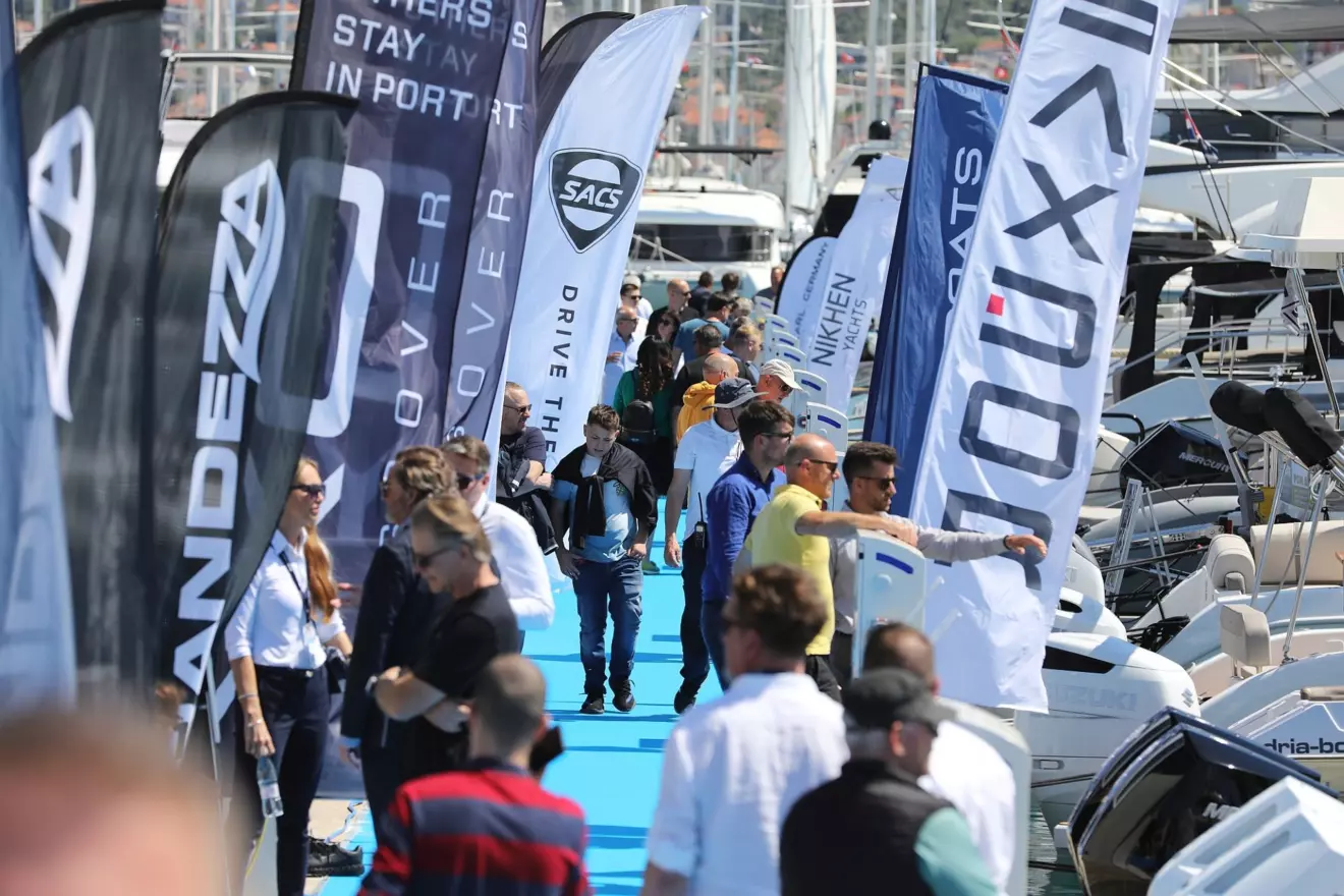 Dalmatia Boat Show 2026 - spectators.jpg