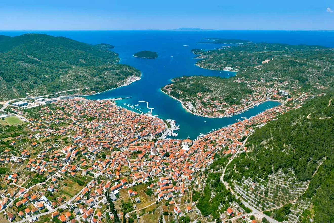 Vela-Luka-aerial-view-boris-kacan-00.jpg