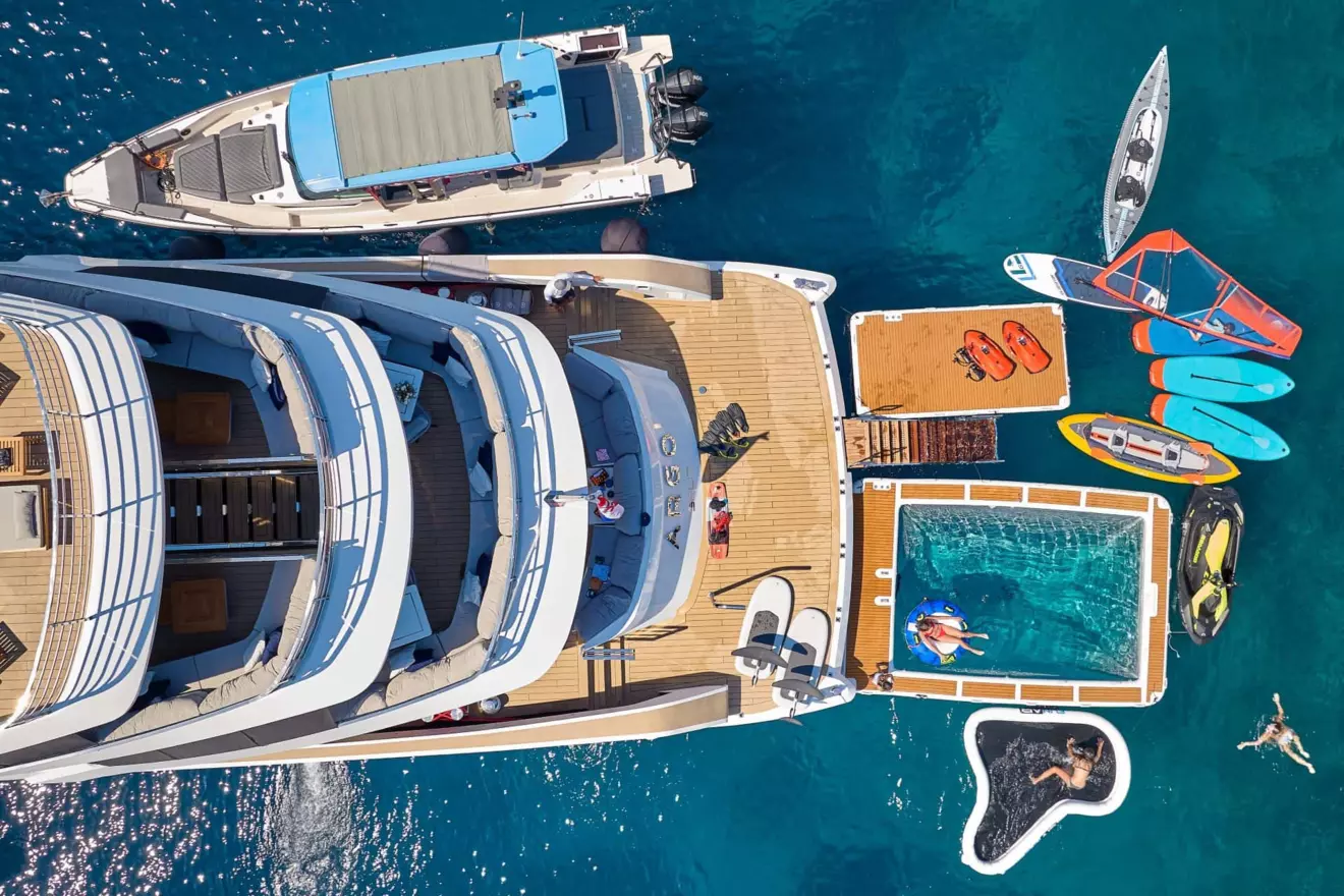 luxury cruiser argo water toys