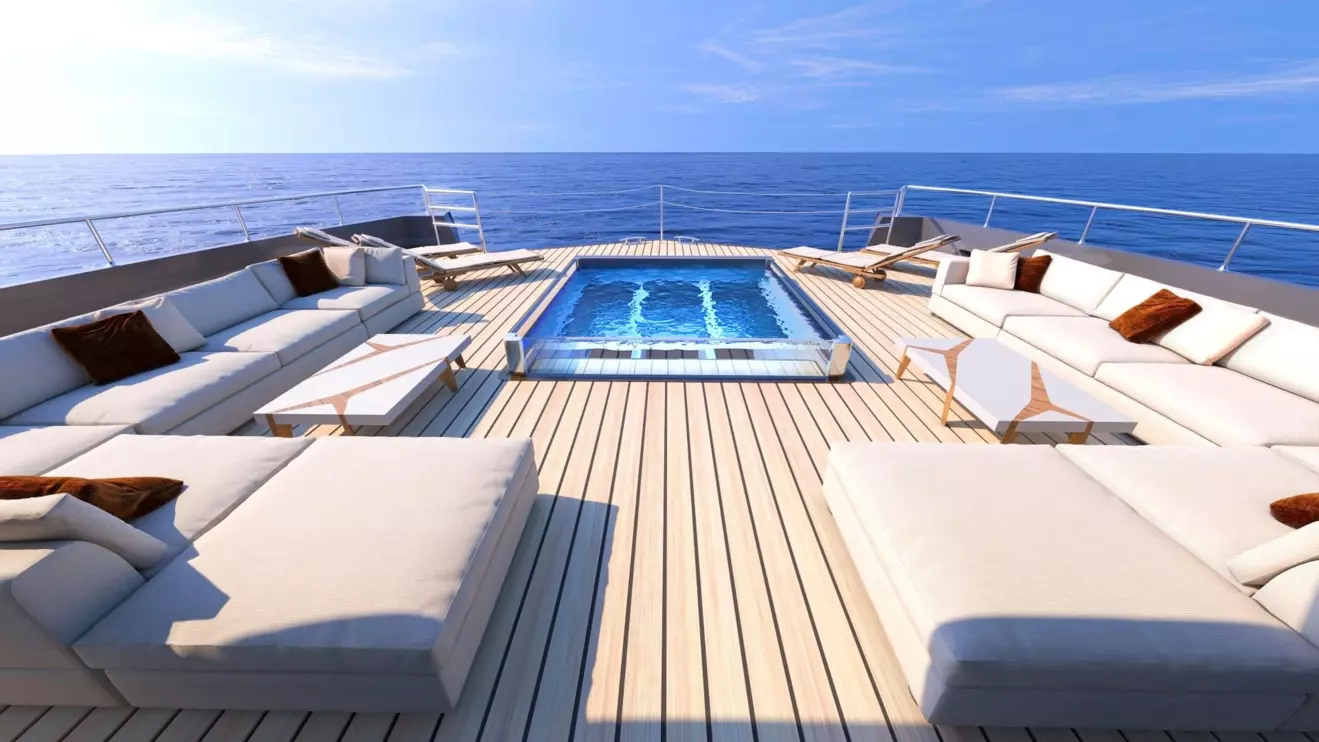 VisionF 100 foredeck