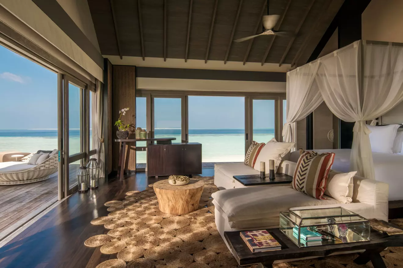 Four Seasons Private Island Maldives at Voavah