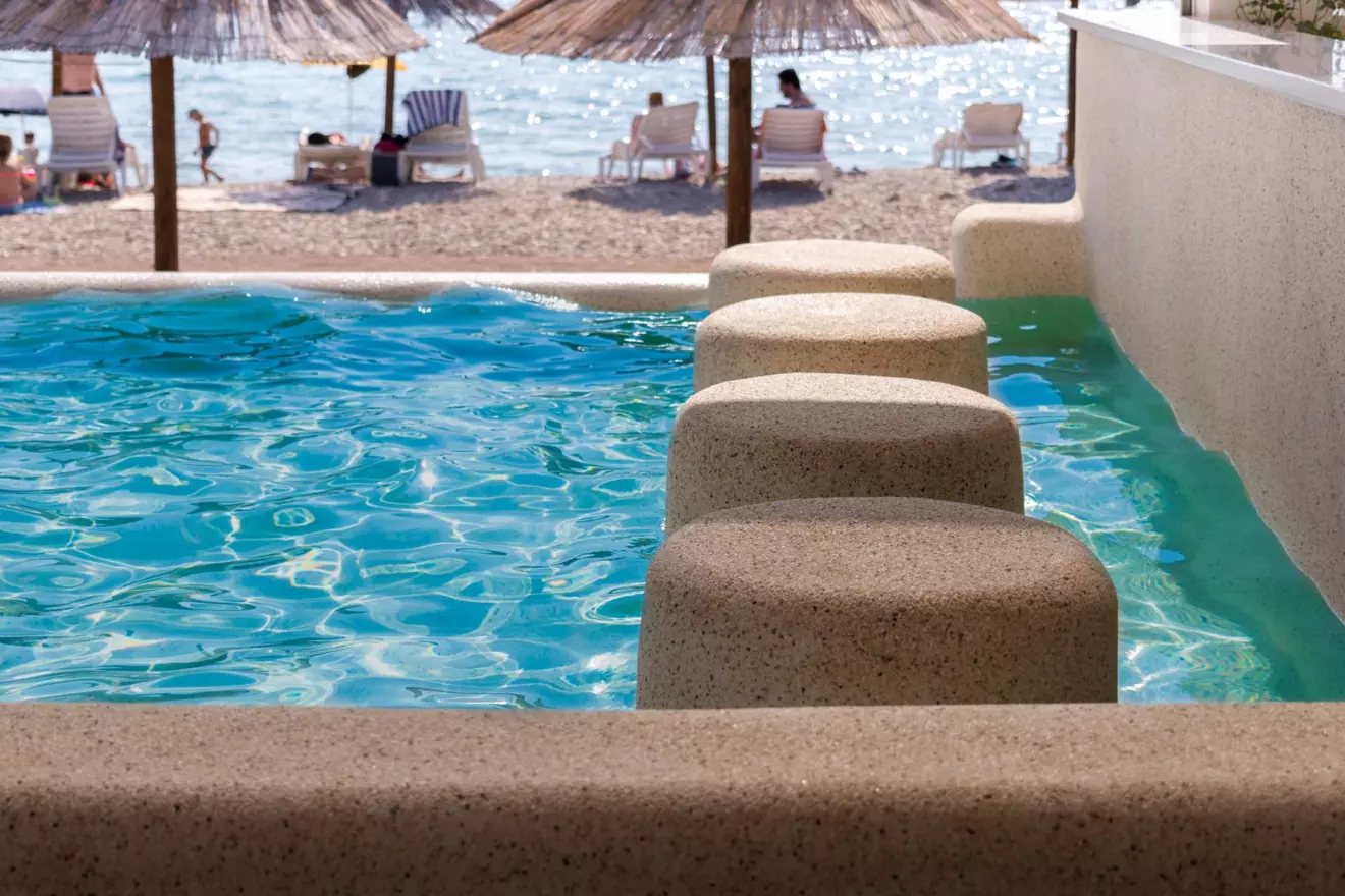 Beach Medane swimming pool