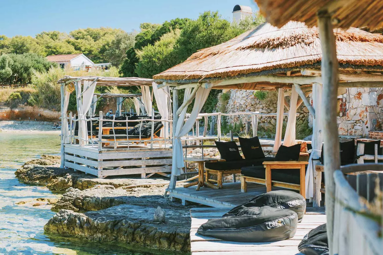 Beach club Laganini, Pakleni Islands