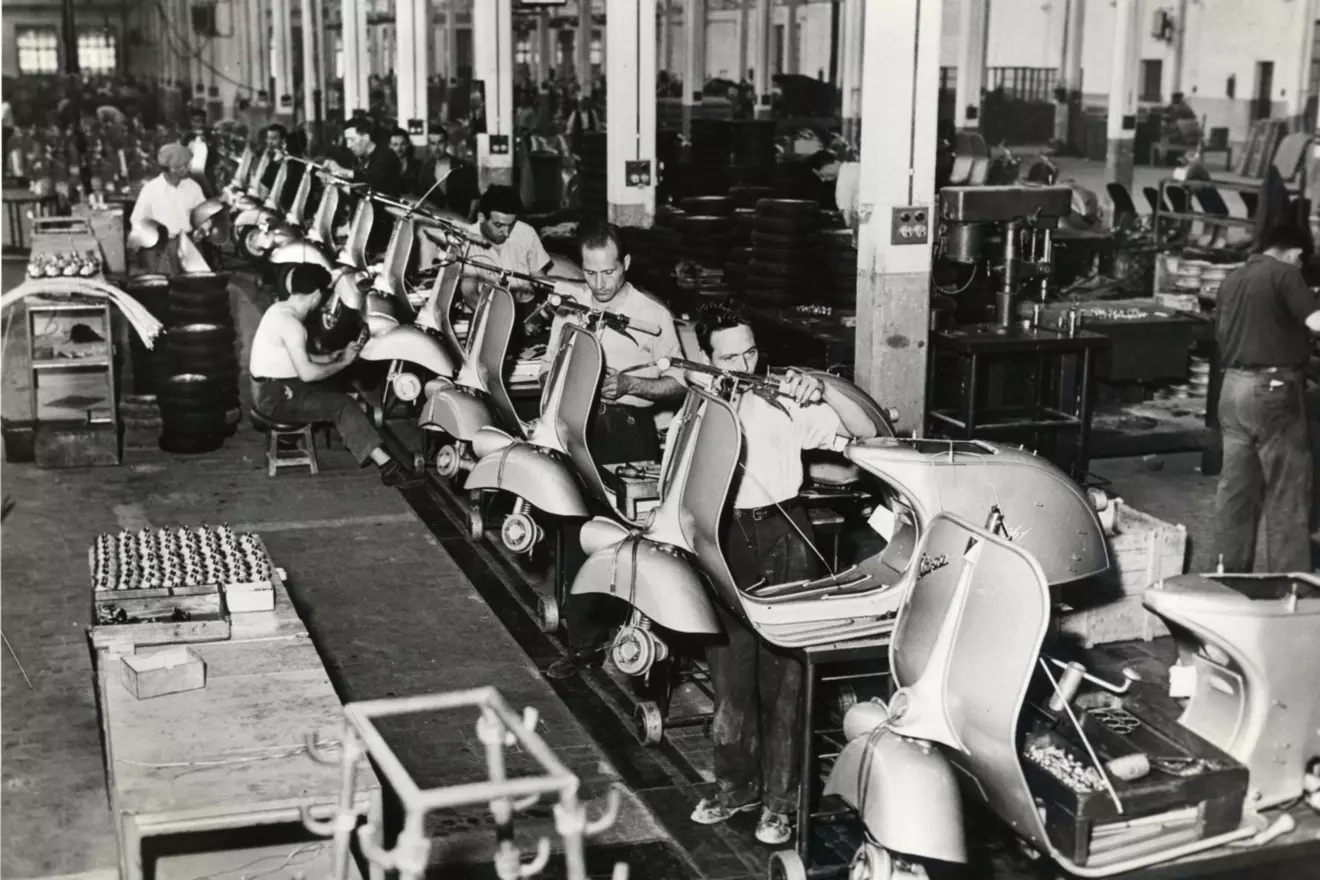  Pontedera factory, vespa