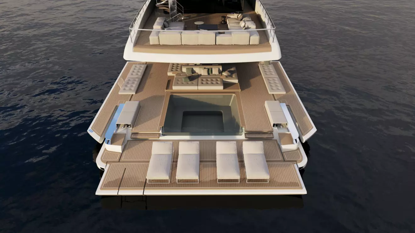 Sanlorenzo 50Steel beach club