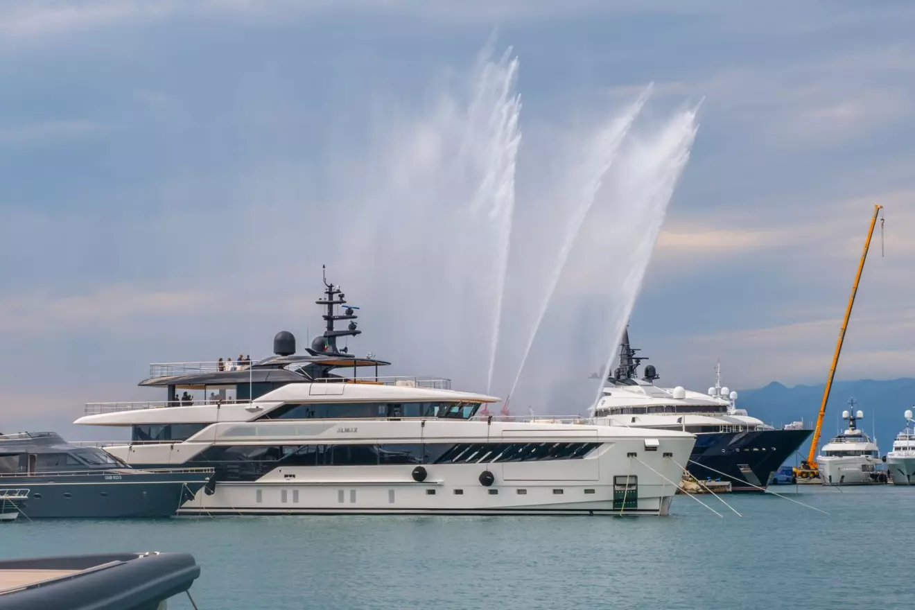 genoa-boat-show-superyachts.jpg