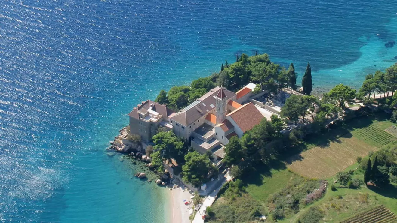 Bol, Dominican monastery