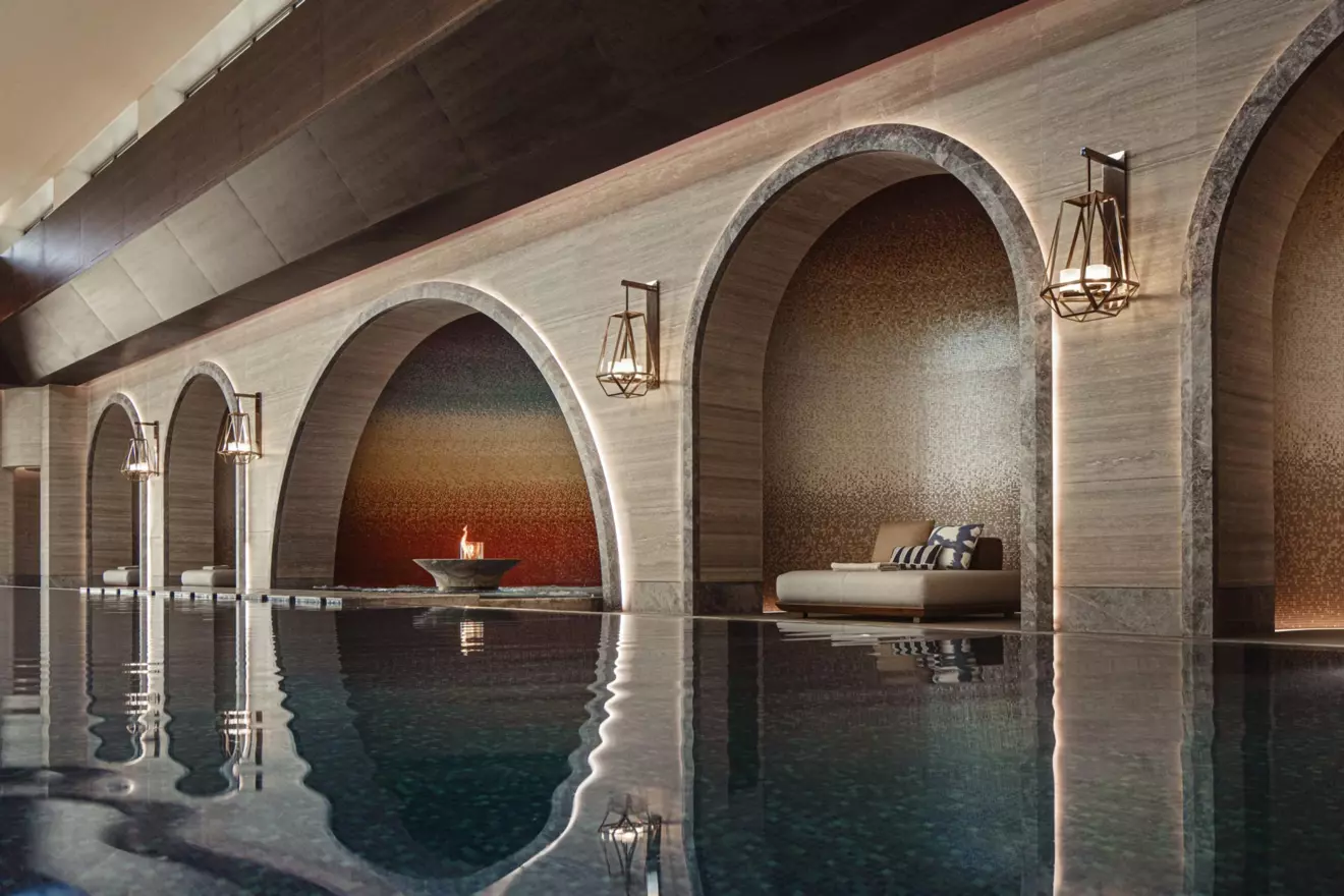 OneOnly-Portonovi-Wellness-Chenot-Espace-Pool-02.jpg