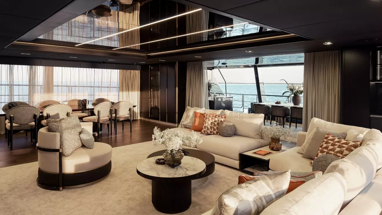 100 Sunreef Power Eco - salon.jpg