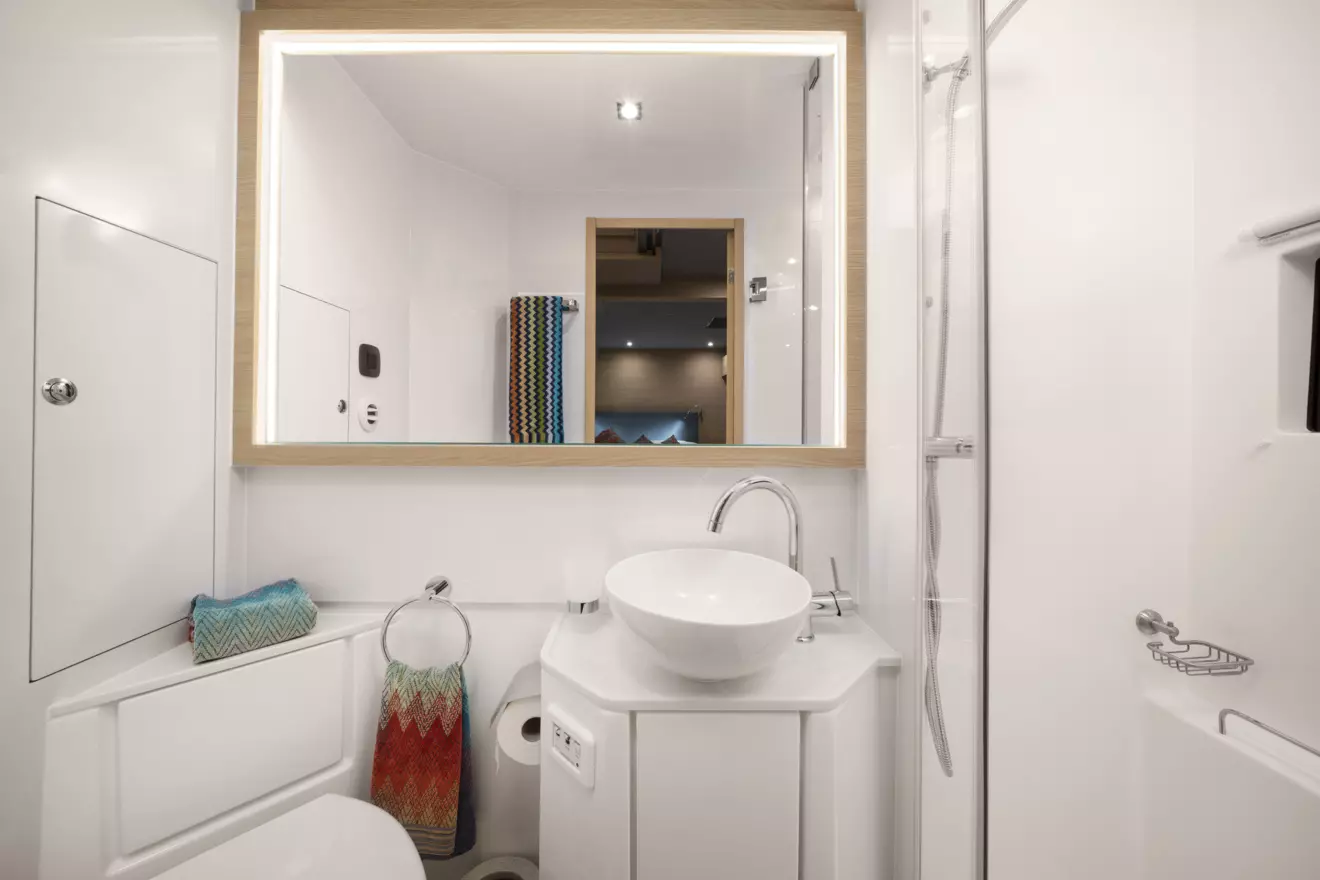 Aquila-54-bathroom.jpg