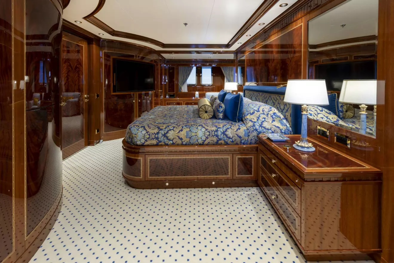 my-legacy-superyacht-4.jpg