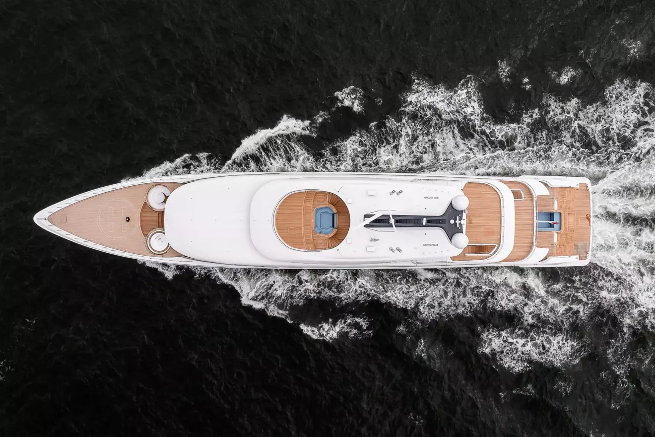 Feadship Stella M-2.jpg
