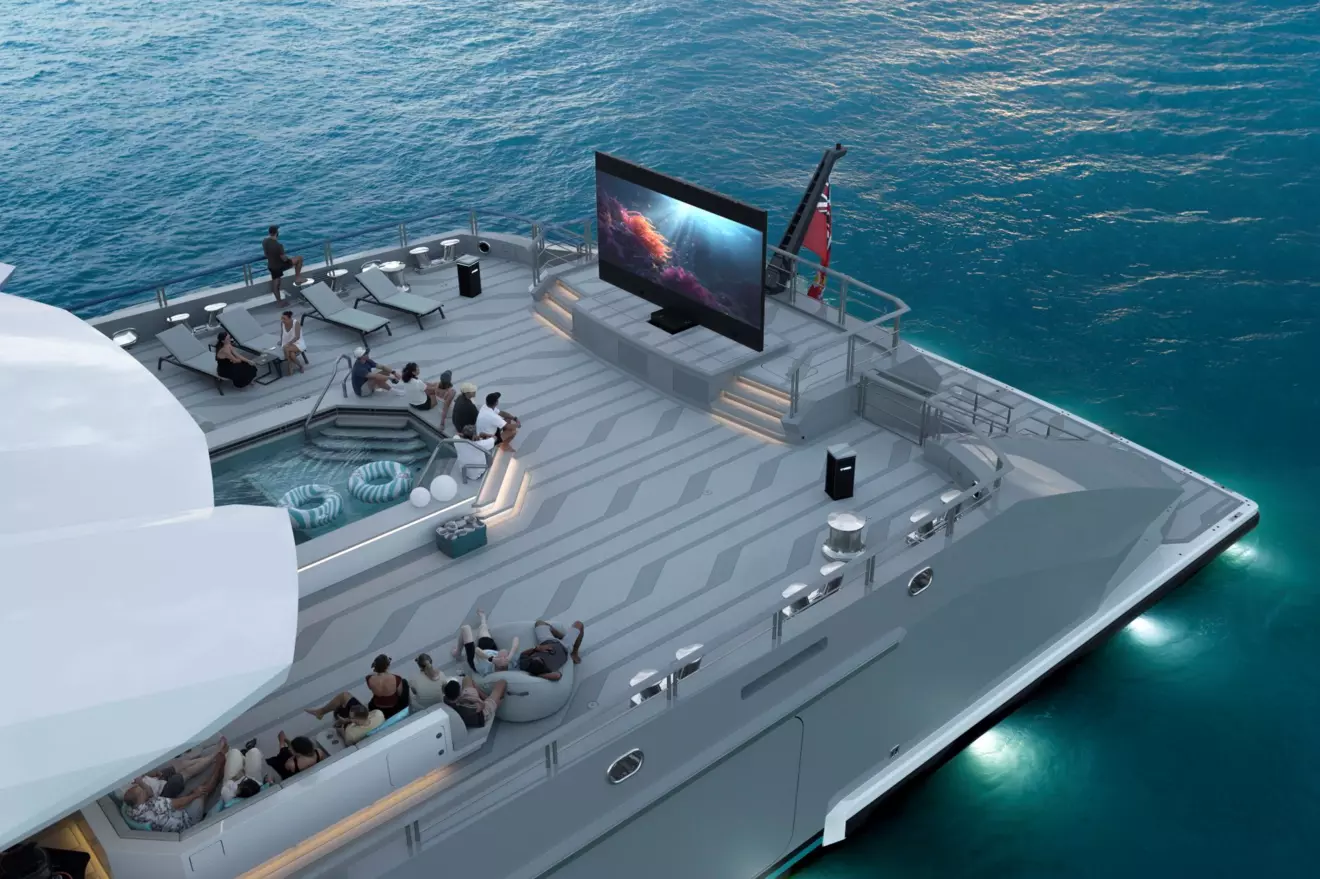 Oceanco-Leviathan-outdoor cinema.jpg