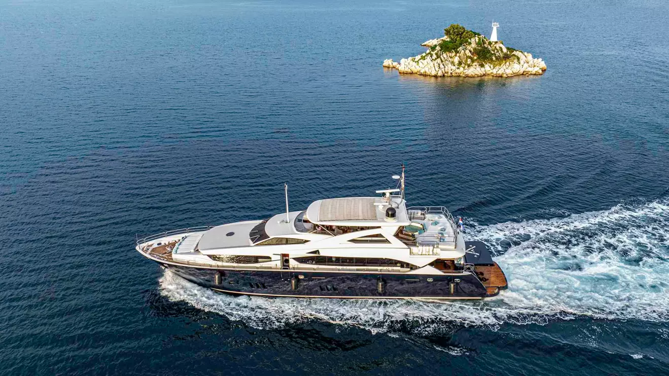 Luxury yacht Arago portside