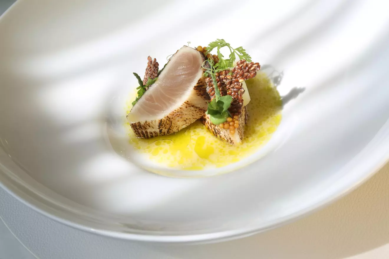restaurant-Alfred-Keller-King-Fish-dish-00.jpg