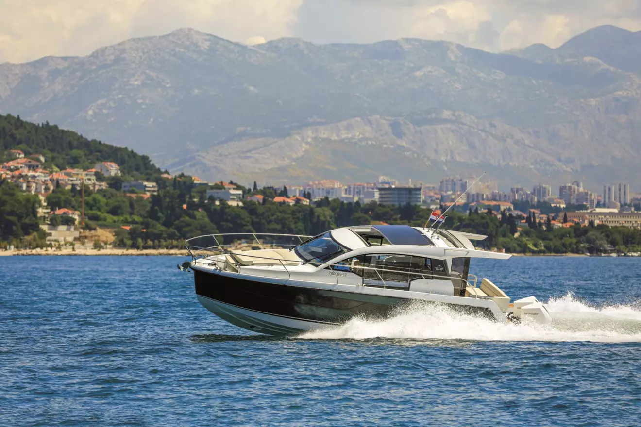 sealine-croatia-yachting-00.jpg