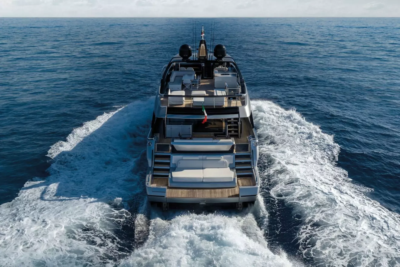 Riva 102 Corsaro Super - aerial stern view.jpg