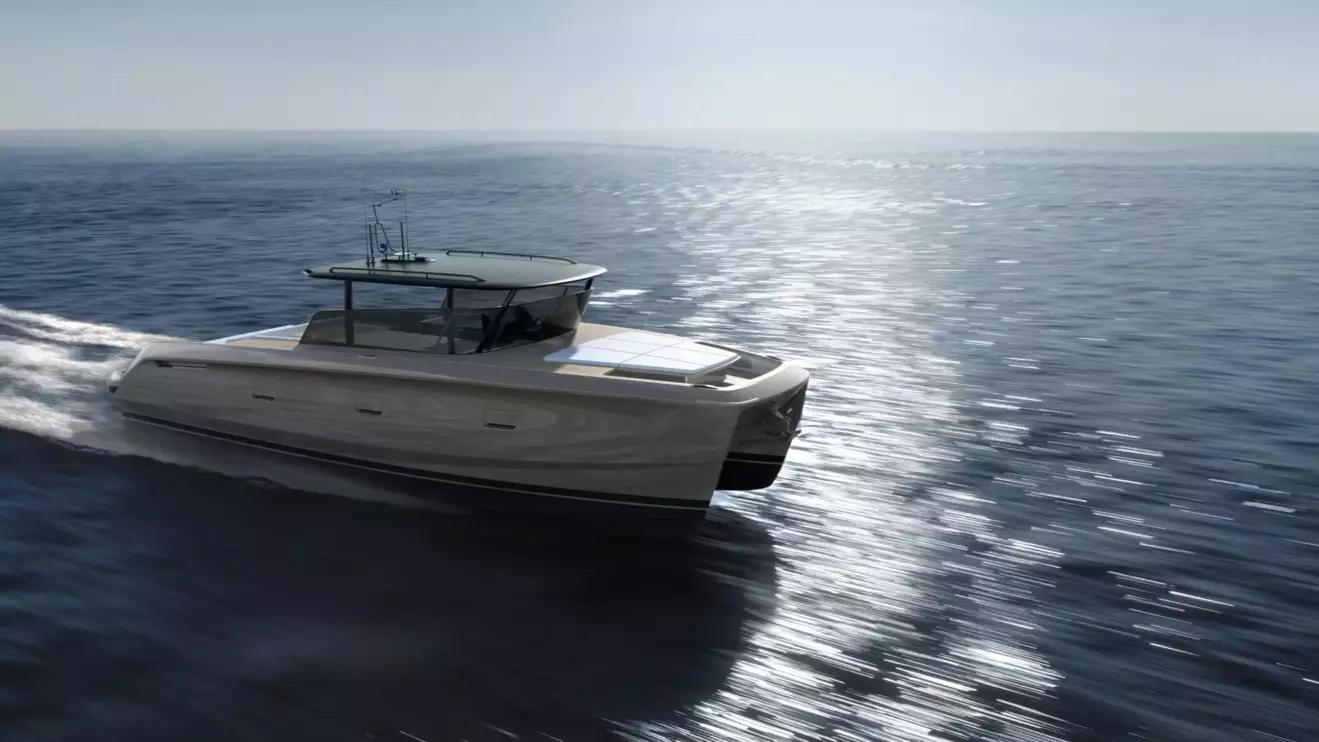 Bluegame-BGF45-side view cruising.jpg