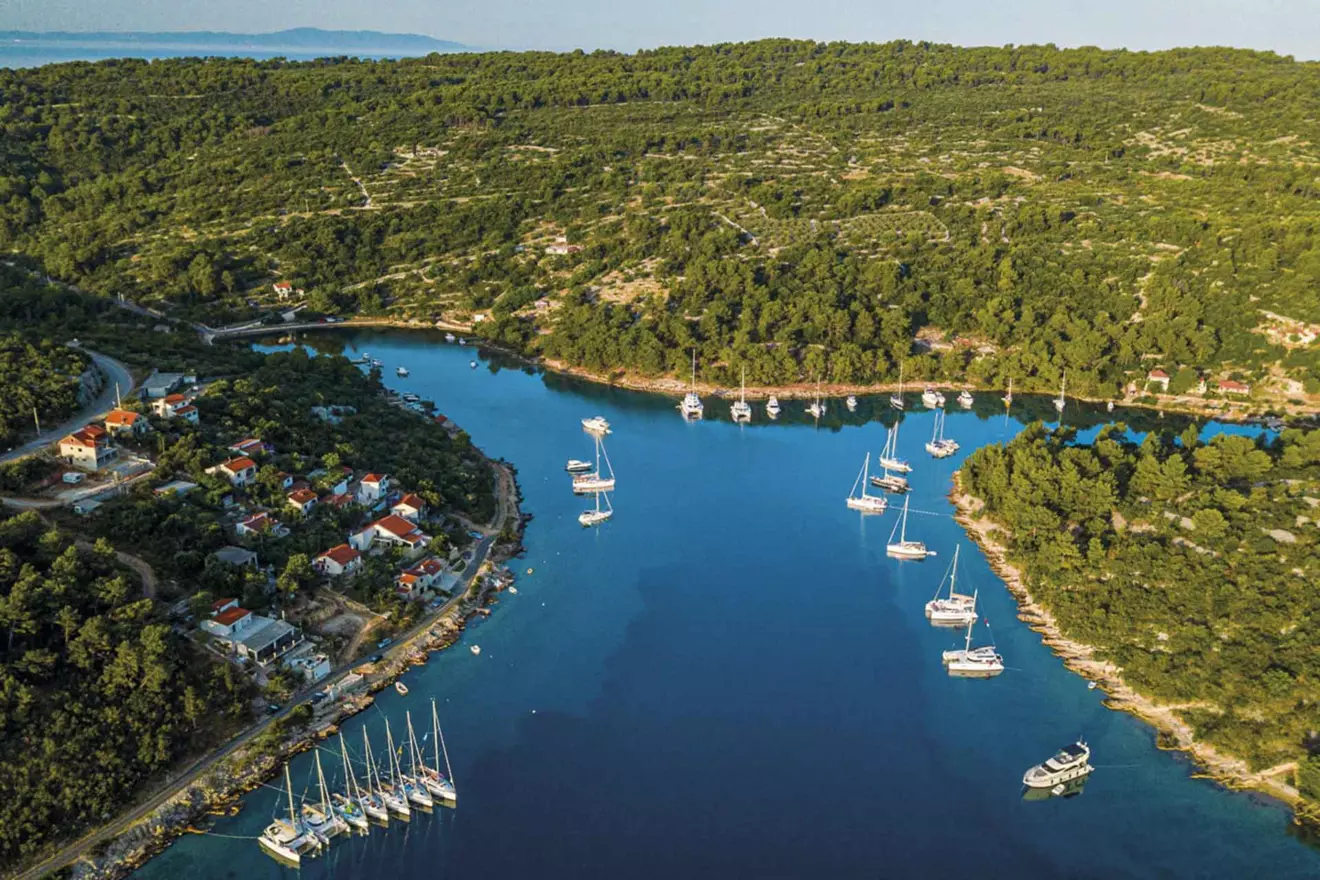 Nečujam cove