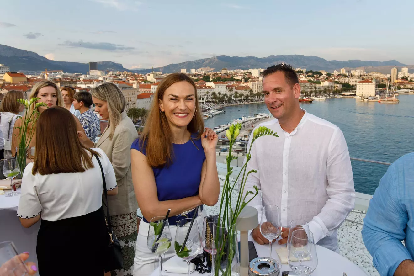 event-yachts-magazina-hotel-ambasador-28.jpg