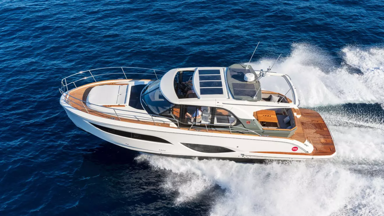 Marex 440 - side view.jpg