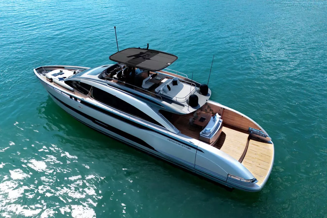 Pershing_GTX80.exterior.jpg