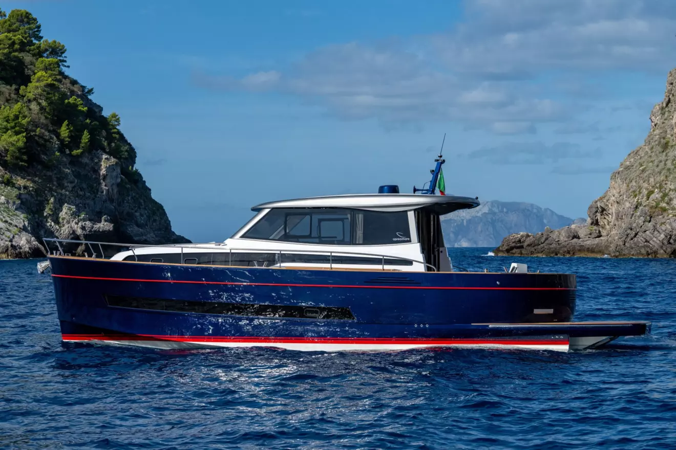 Apreamare Gozzo 48 Cabin side view