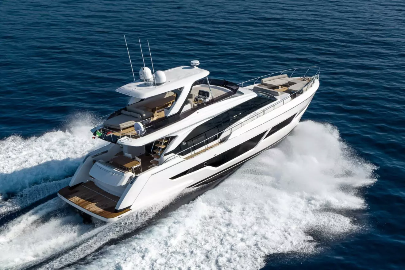 FerrettiYachts_670New_External_6.jpg