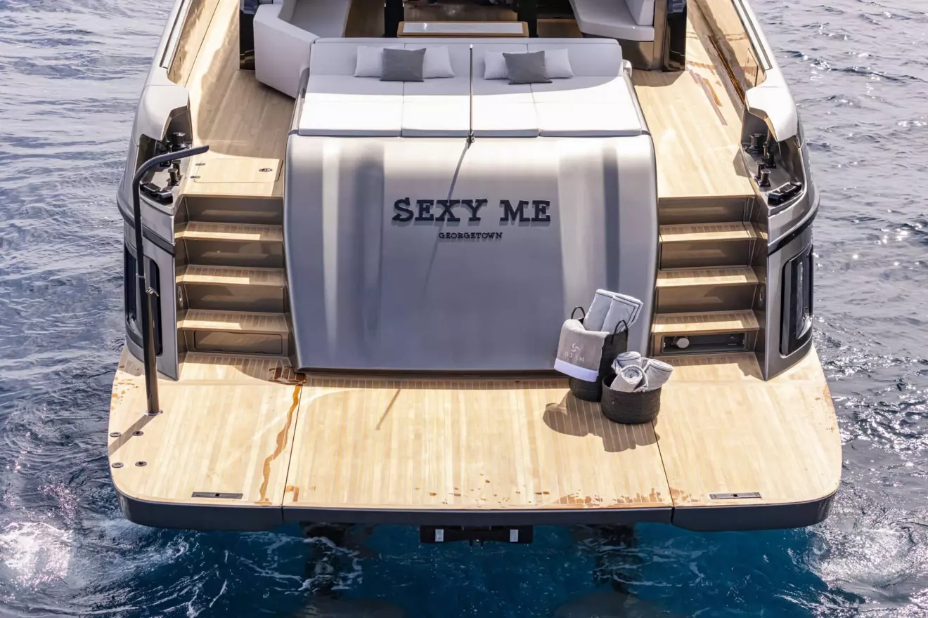 Otam 90 GTS Sexy me aft platform