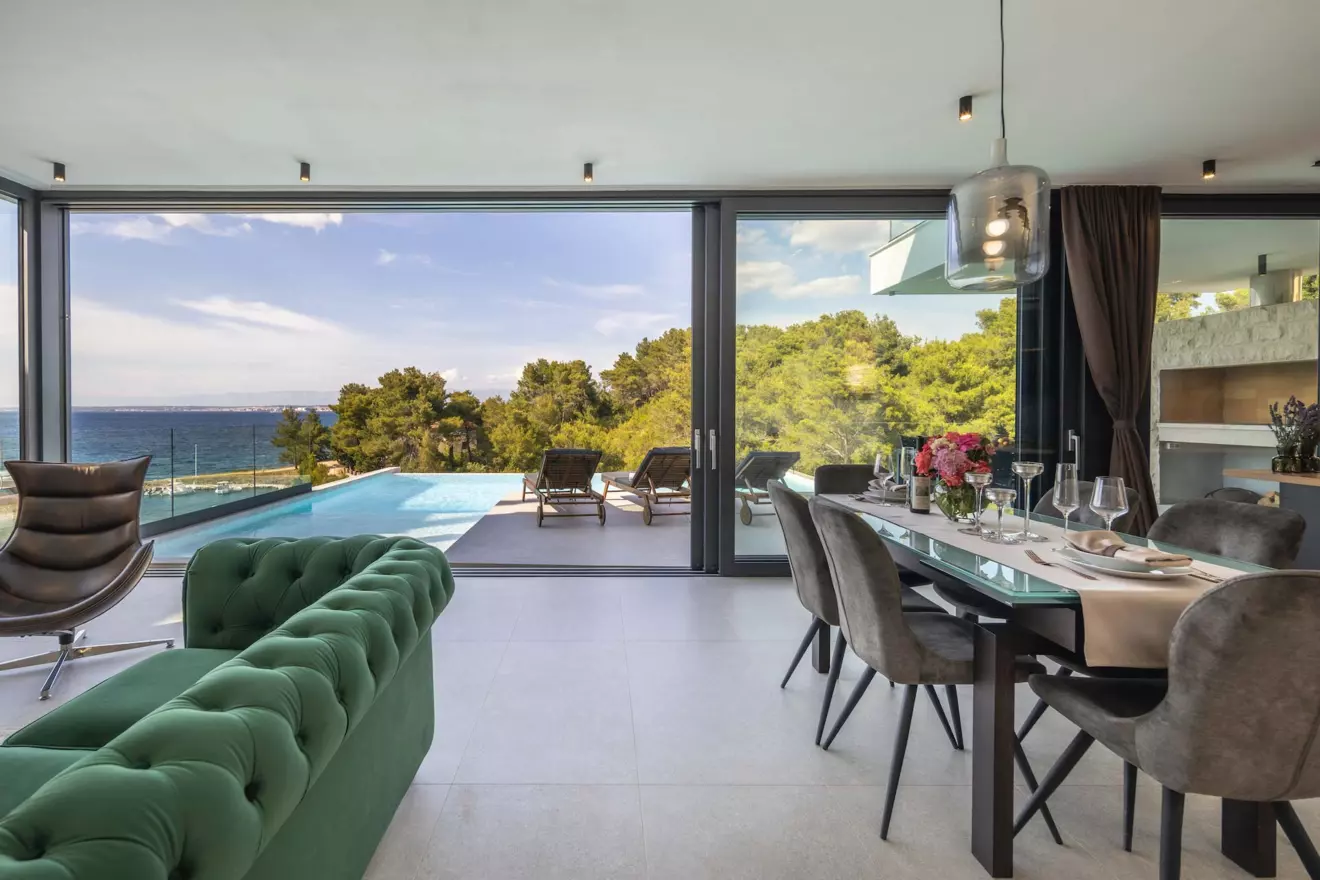 luxury villa ugljan