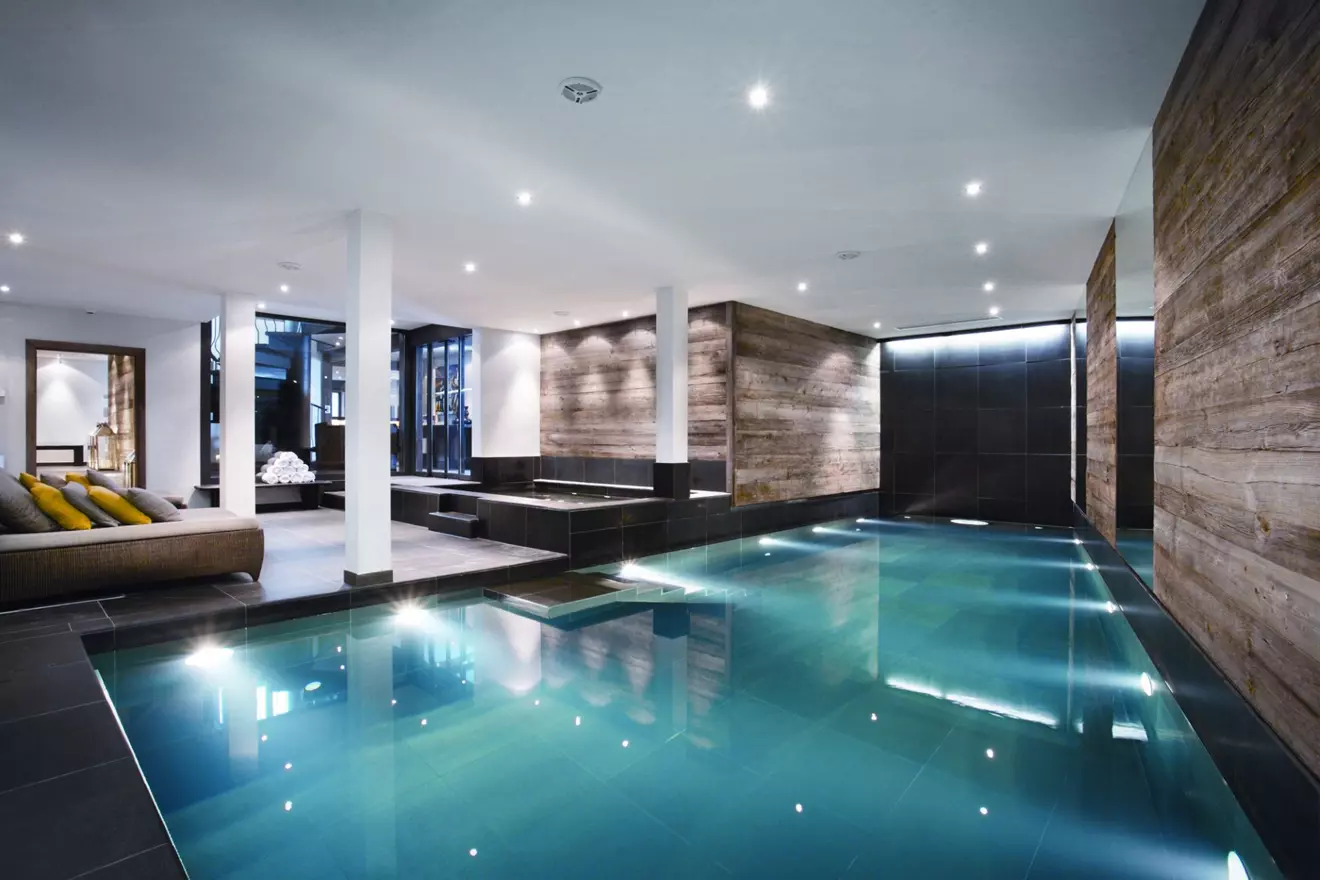 Lodge-Verbier-indoor-pool.jpg
