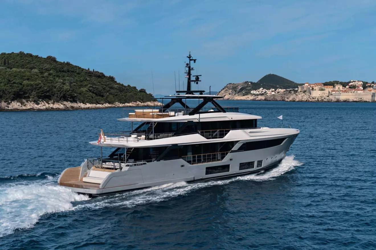 Custom Line Navetta 38 exterior styling by architect Filippo Salvetti