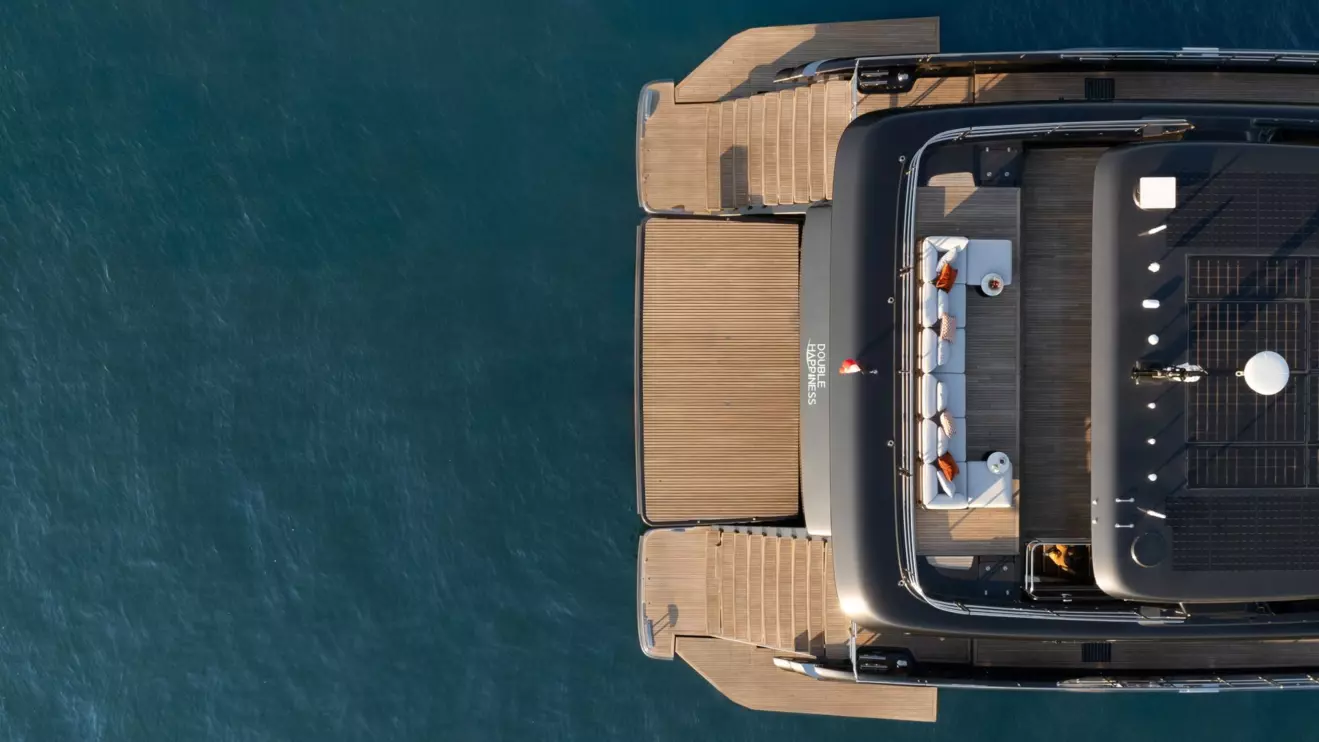 100 Sunreef Power Eco - aft aerial view.jpg