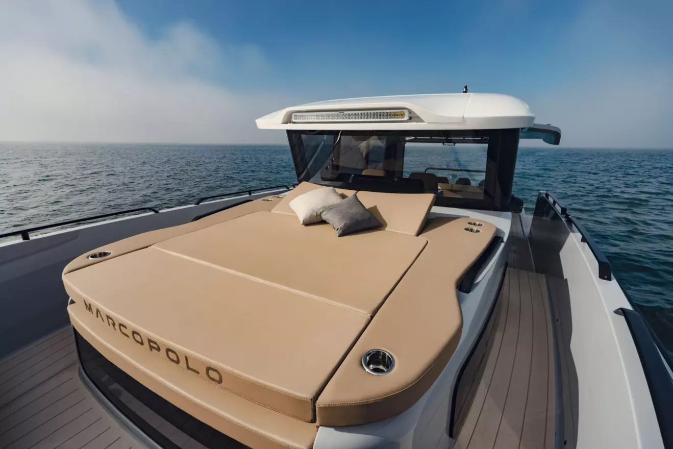 MARCOPOLO MP12 - bow.jpg