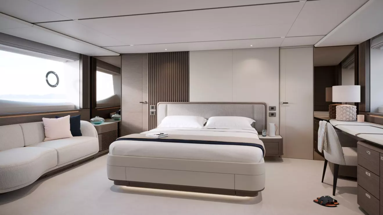Princess Y80 master room