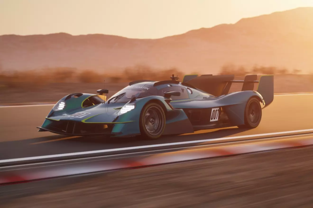Aston Martin Valkyrie LM front view
