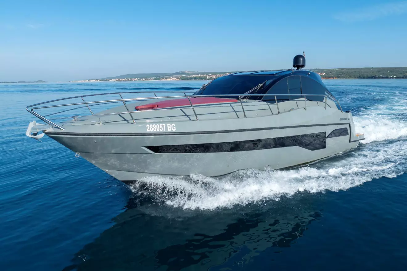 Mirakul 40 side view